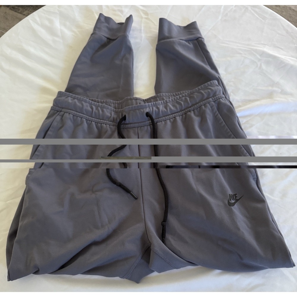 NWOT Nike Mens  Tech Fleece Lightweight Sweatpants Gray FD4503-003 Sz M